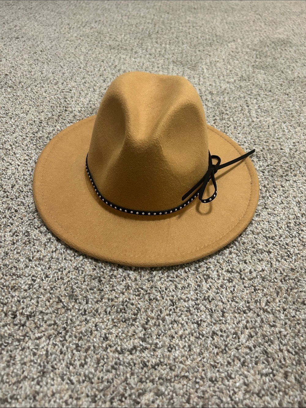 Wide-Brim Fedora Hat in Camel with Studded Band